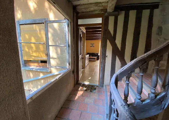 Charmant Appartement - Centre Cite Plantagenet!!!