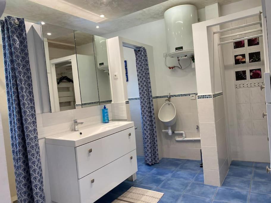 - Centre Cite Plantagenet!!! Apartment